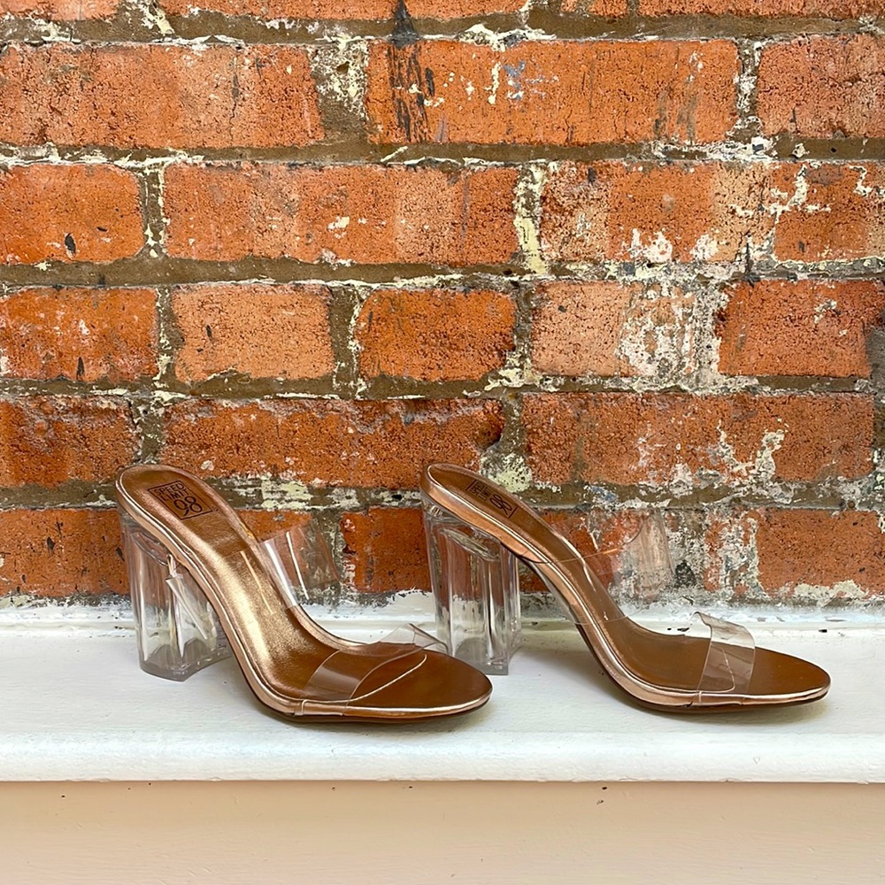 Rose gold / clear shoes
